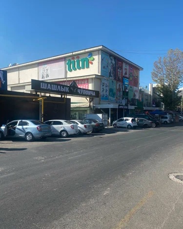 A tiin supermarket in Tashkent — Invan was the chain’s IT department